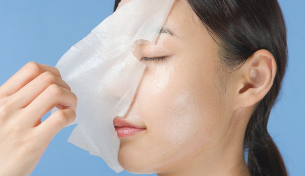 Moist Glittering Sheet Mask
