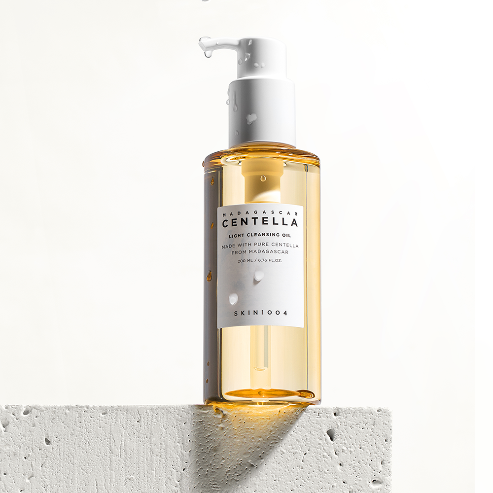 Madagascar Centella Light Cleansing Oil